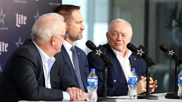 Cowboys executives during the trade deadline discussions